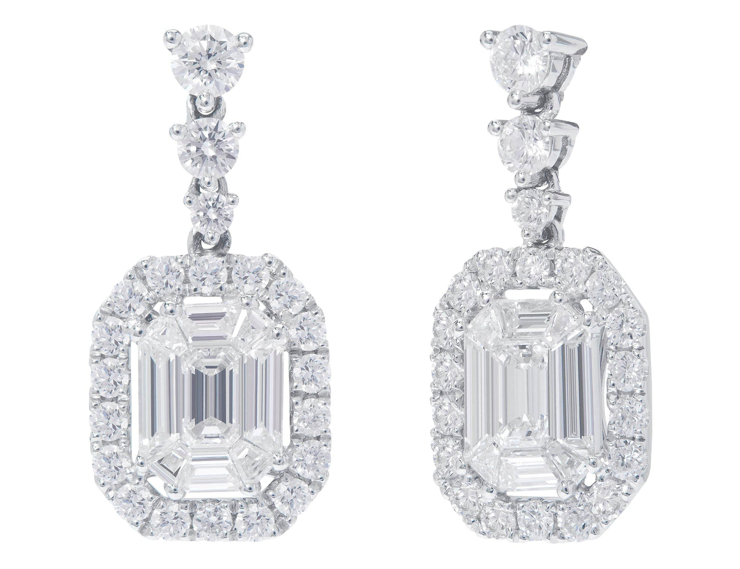 18kt White Gold Emerald & Round Brilliant Earrings