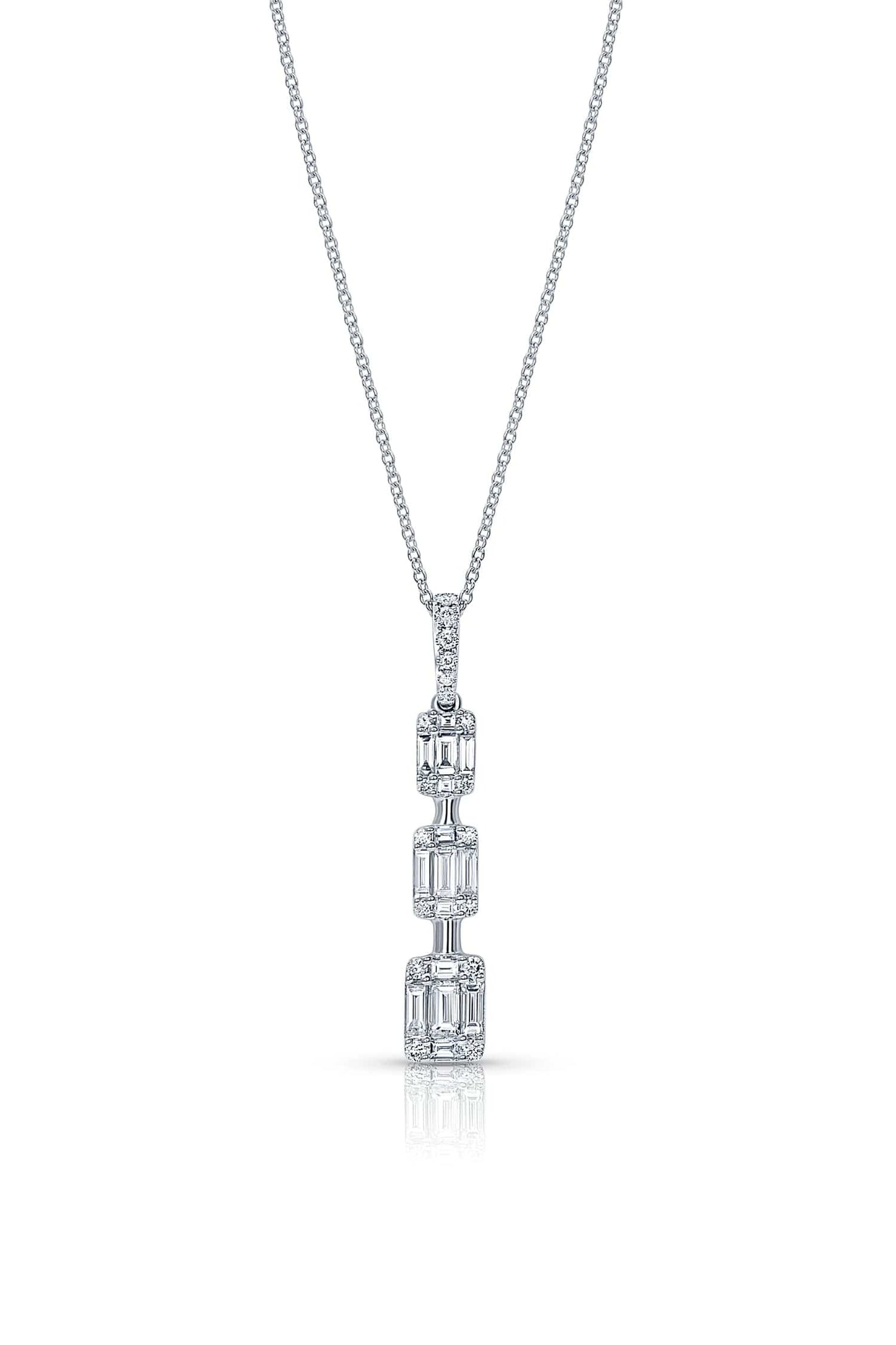 18 kt White Gold Baguette Diamond Cluster Pendant