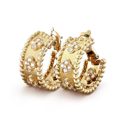 18K Celestial Yellow Gold Perl̩e Clovers Hoop Earrings