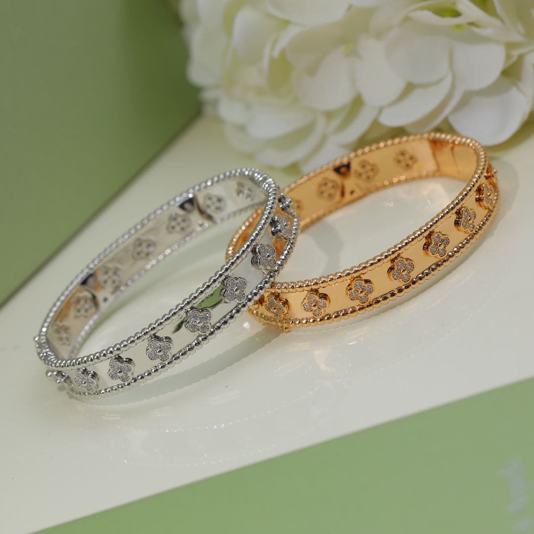 18K Celestial Perl̩e Clovers Bracelet