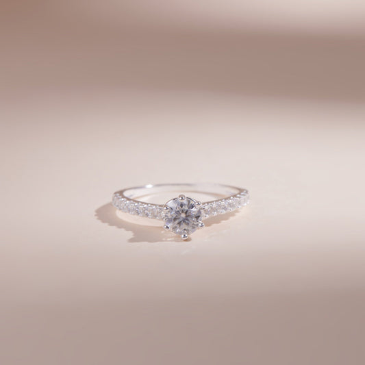 ELVORIA 5mm Moissanite Ring GRA ELVDA52 – Platinum Plated 925 Sterling Silver