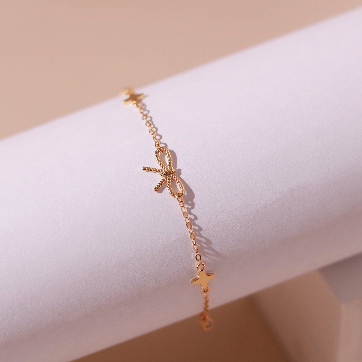 ELVORIA Marysol Bow Bracelet – 18K Gold Plated 925 Sterling Silver