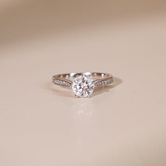 ELVORIA 6.5mm Moissanite Ring GRA ELVDA143 – Platinum Plated 925 Sterling Silver