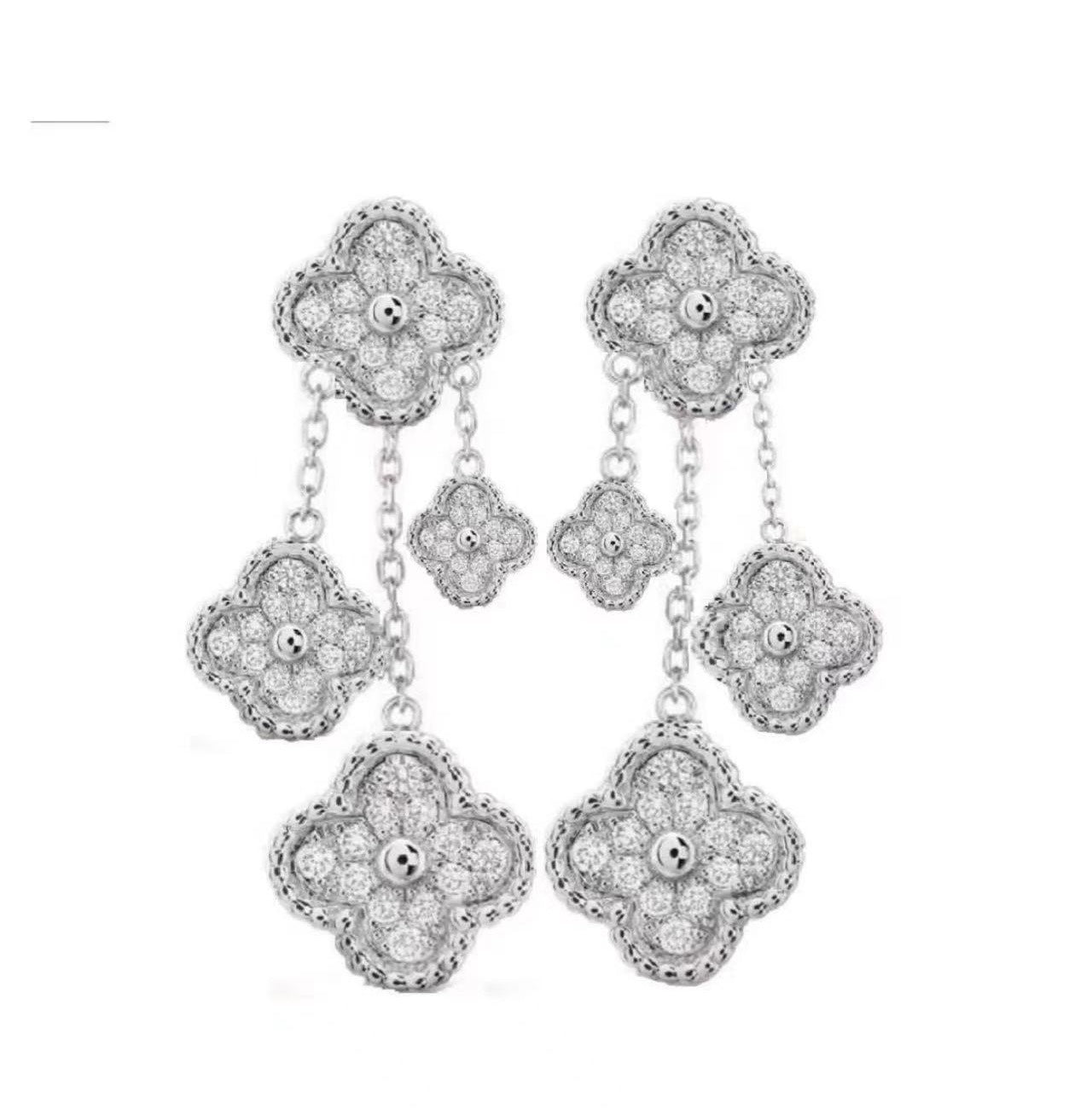 18K Celestial Magic Alhambra Four Diamonds Motifs Clover Earrings